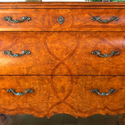 Chest of Drawers with Marquetry Inlay Chest of Drawers with Marquetry Inlay