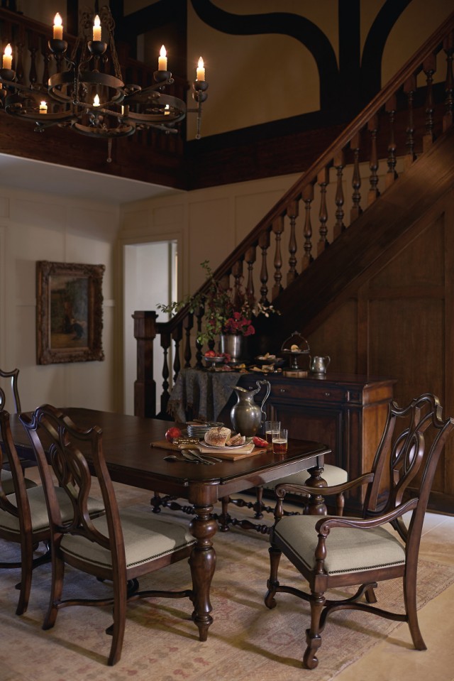 Cambridge Dining Table