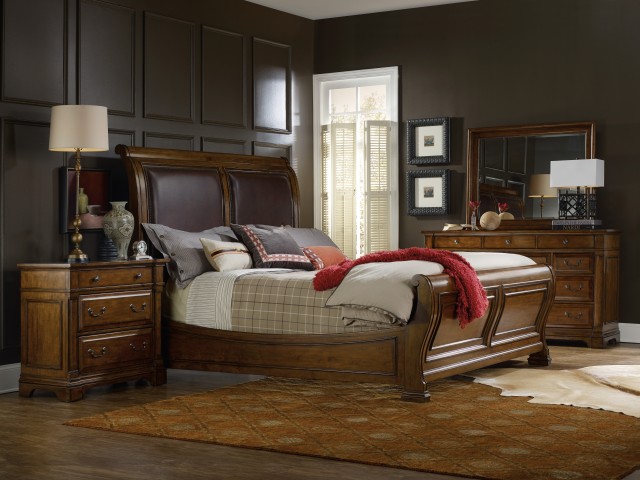 High Country Sleigh Bed