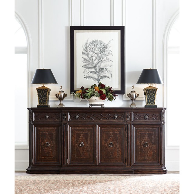 Villa Chianti Dining Buffet