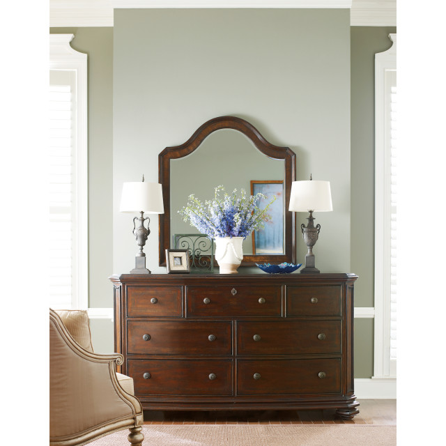 Continental Dresser