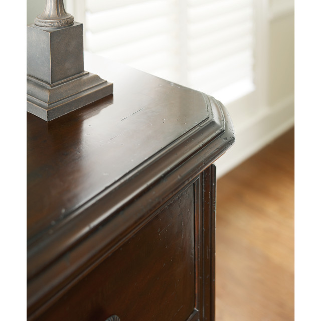 Detail Furniture