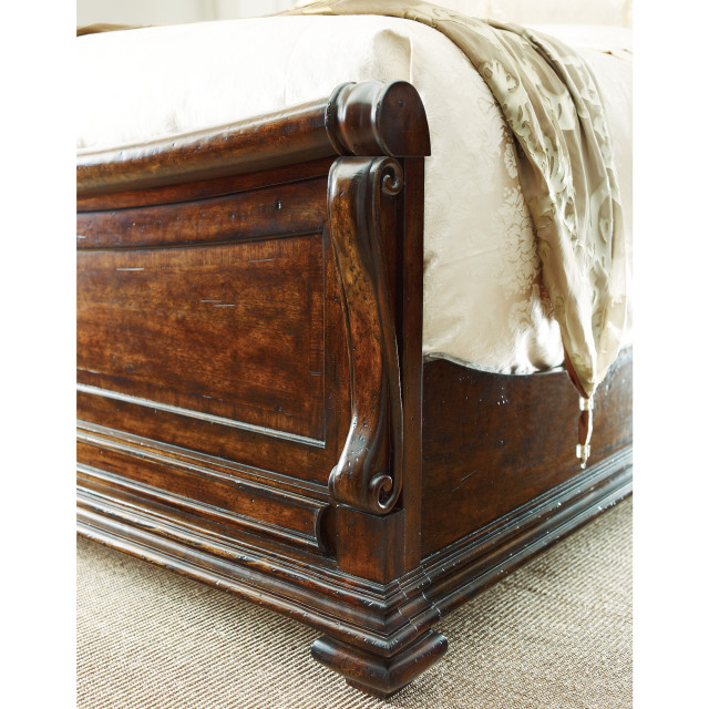 Sleigh Bed Detail 2