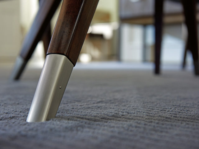 729_875c_leg_det