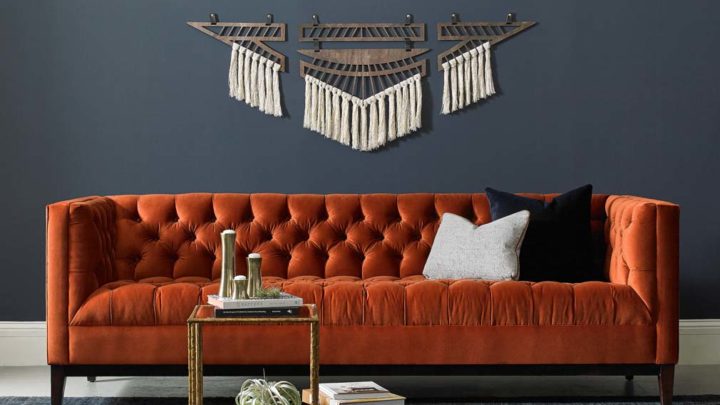 Colorado Style Tufted Sofa